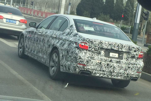 全新5系Li路試諜照獨(dú)家曝光 將于上海車(chē)展首發(fā)