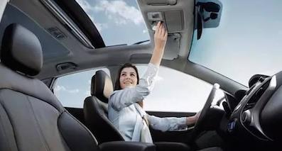 別被唬??！帶你揭秘汽車配天窗究竟安全嗎？