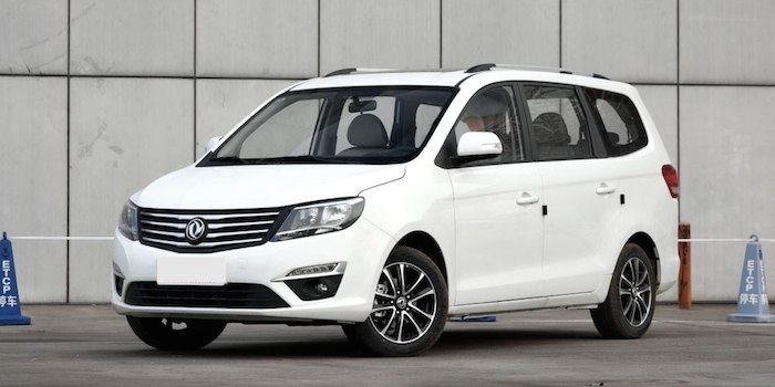 到底開著誰(shuí)奔小康 啟辰M50V對(duì)風(fēng)行S500