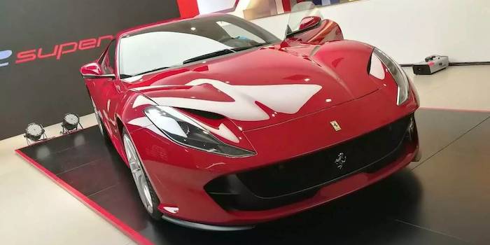 V12量產(chǎn)車 法拉利812 Superfast國內(nèi)亮相