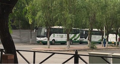 誰該為北京蟹島電動(dòng)大巴著火近億元損失買單？