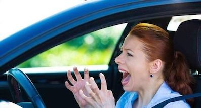 女司機(jī)技術(shù)真那么差? 車險銷售人員卻這么說