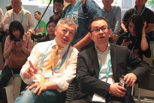 NEVS展臺活捉滴滴楊峻 一言不合大佬就要搞事情？