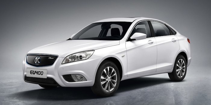 續(xù)航比肩特斯拉Model S，北汽EU400純電動(dòng)車僅售15.89萬