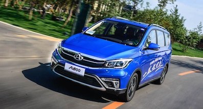 試長安歐尚A800 MPV也能秀