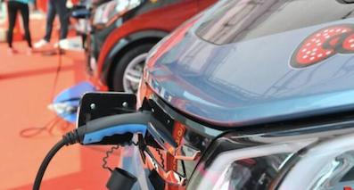 乘用車雙積分已成定局 新能源車企如何接招？