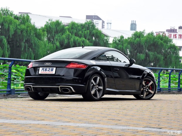 Audi Sport 奧迪TT RS 2017款 TT RS 2.5T Coupe