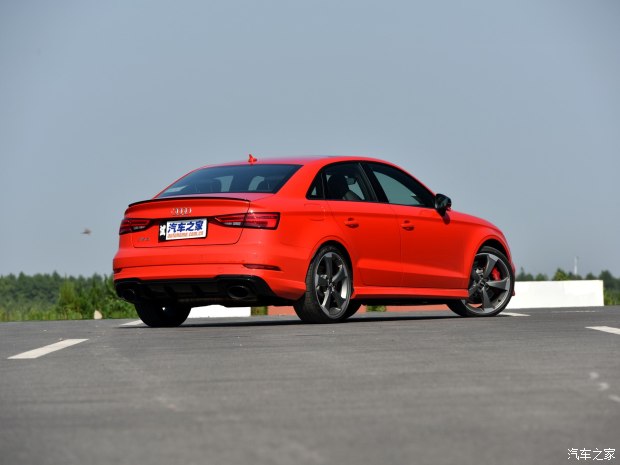 Audi Sport 奧迪RS 3 2017款 RS 3 2.5T Limousine
