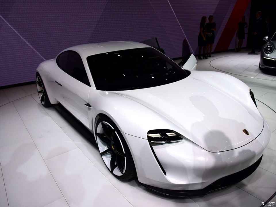 保時捷 Mission E 2015款 Concept