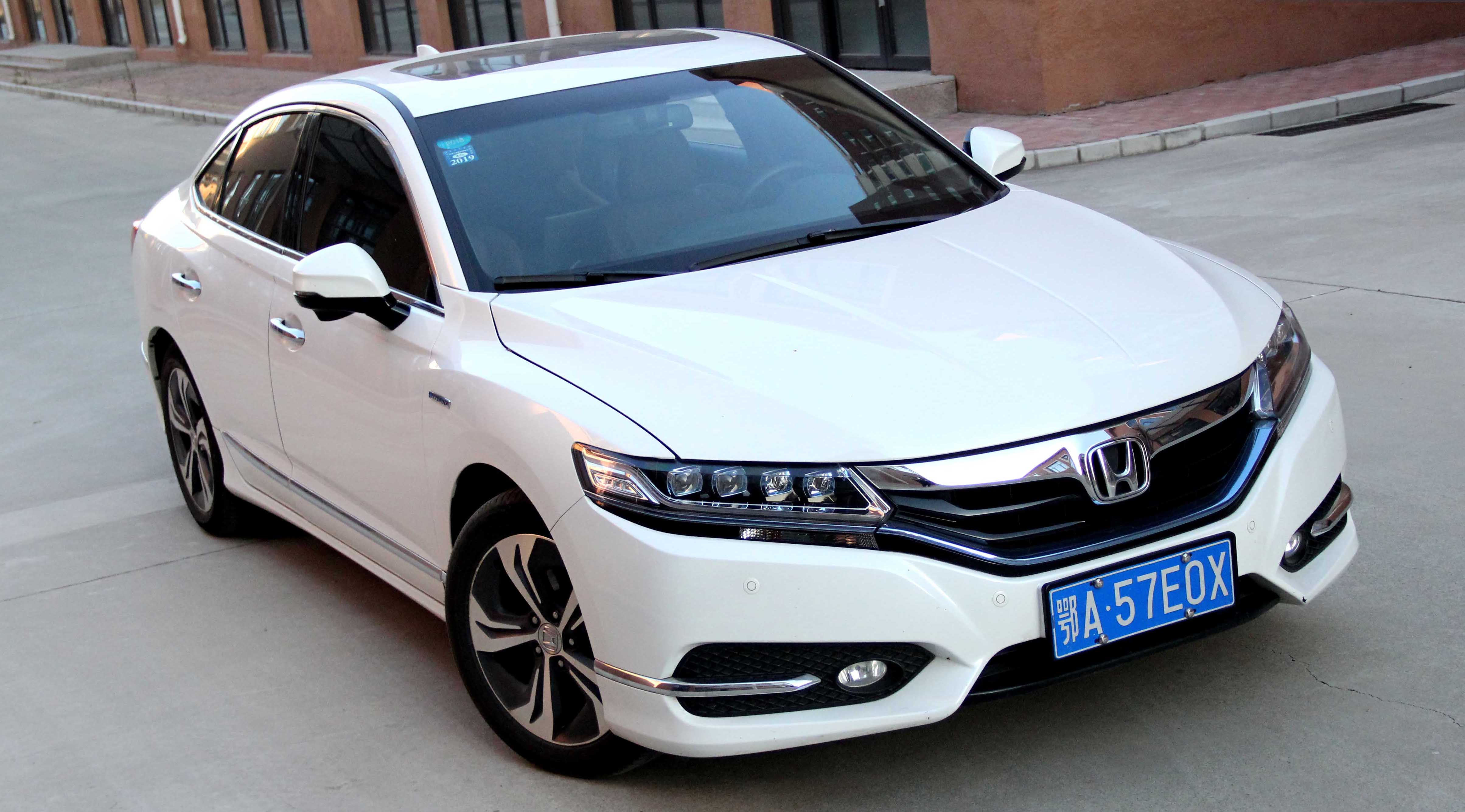 續(xù)航超千公里 這輛混動車才是真正的黑科技