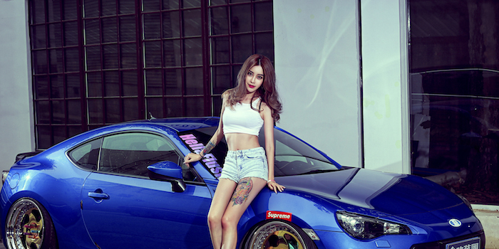 美女車(chē)模