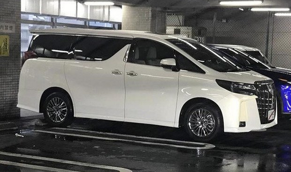豐田新款埃爾法實(shí)車曝光 動力輸出大幅提升