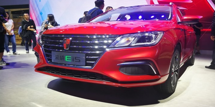 榮威發(fā)布電動(dòng)旅行車(chē)榮威Ei5 續(xù)航或超300KM