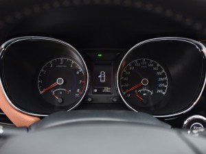 東風(fēng)啟辰 啟辰T70 2018款 1.4T 手動睿享運動版