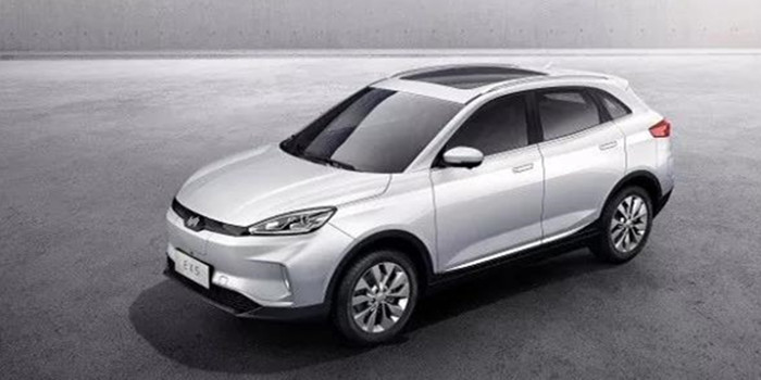 威馬首款純電SUV發(fā)布 續(xù)航600KM明年上市