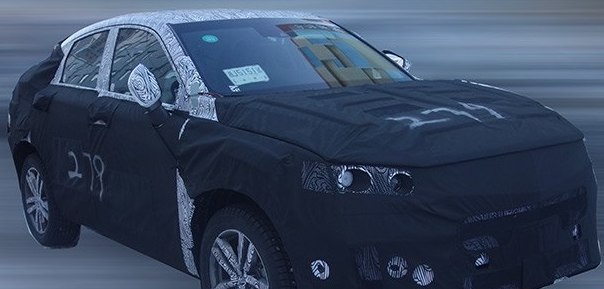 新車采用全新設(shè)計 吉利轎跑SUV內(nèi)飾諜照曝光