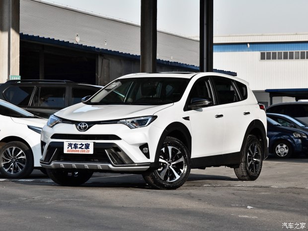 一汽豐田 RAV4榮放 2018款 2.0L CVT兩驅風尚X版