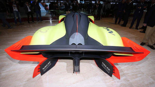 2018日內(nèi)瓦車展 Valkyrie AMR Pro亮相