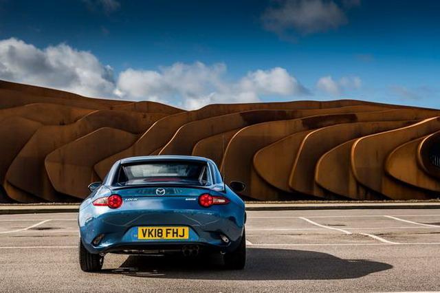 馬自達(dá)MX-5 RF Sport Black特別版 限量300臺(tái)
