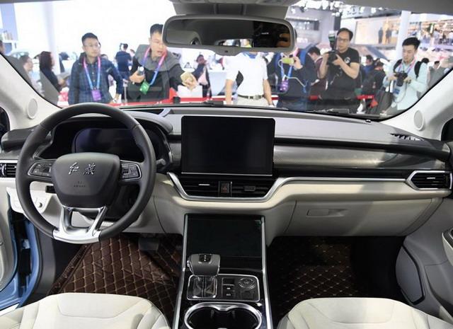 首款純電動(dòng)SUV 紅旗E-HS3將于年底上市 