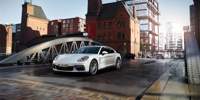 保時捷Panamera 4 E-Hybrid上市 售127.7萬元