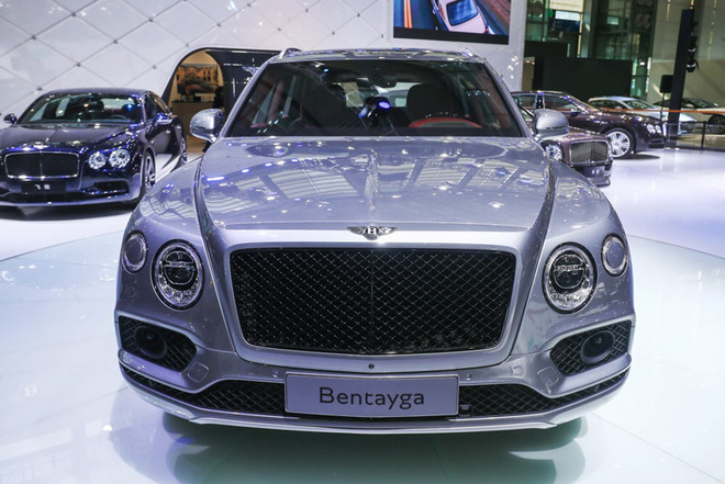 賓利陣容亮相深圳車展 Bentayga V8完成首秀