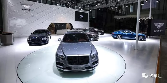 除了發(fā)布添越 V8 深圳車展賓利還有這些車