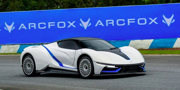 北汽牽手麥格納助力ARCFOX 首款新車2020年上市
