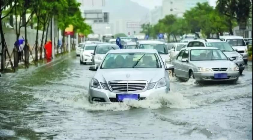 一分鐘解決用車問題 雨季用車指南