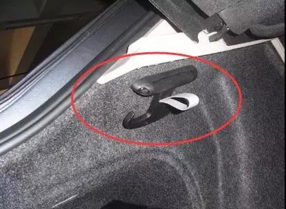汽車后備箱這么多好用的功能 都被你浪費(fèi)了！