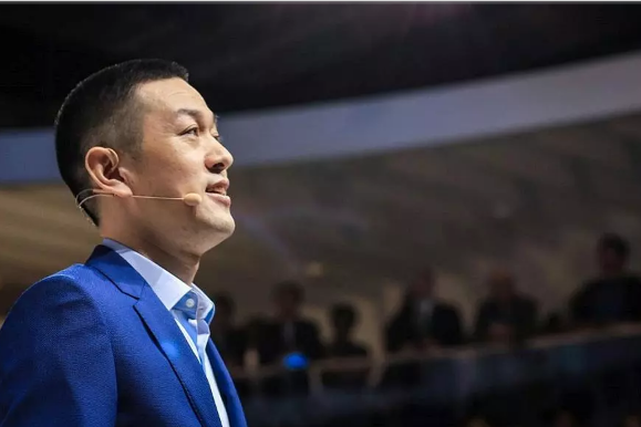 特斯拉私有化,蔚來IPO