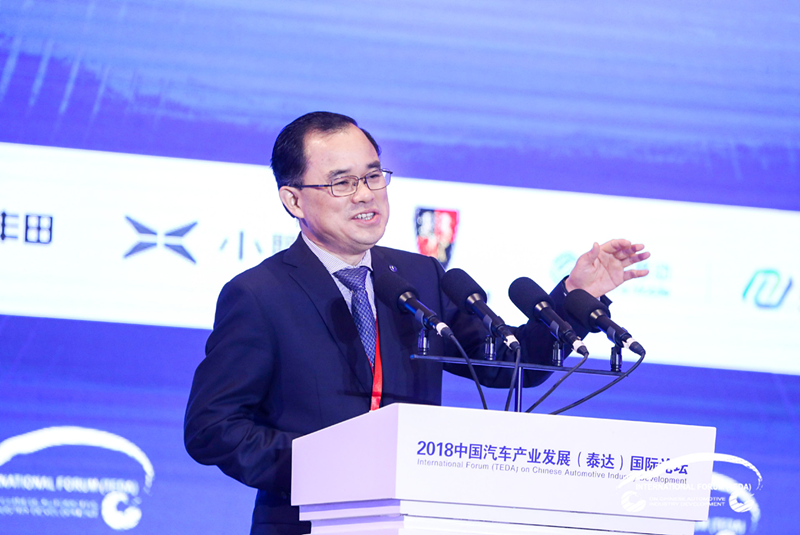 朱華榮：車企跨界企業(yè)之間的競合關(guān)系會更加明顯