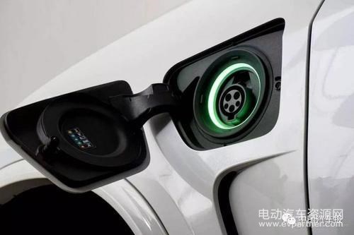 技術(shù)落后制約行業(yè)發(fā)展 新能源汽車難題如何破解？