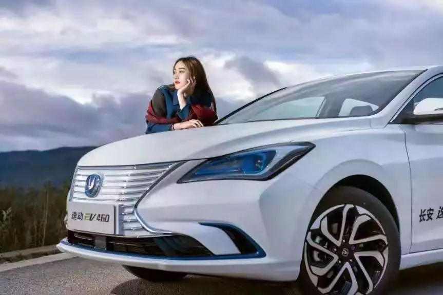 續(xù)航460公里 長安逸動(dòng)EV460將于10月18上市 