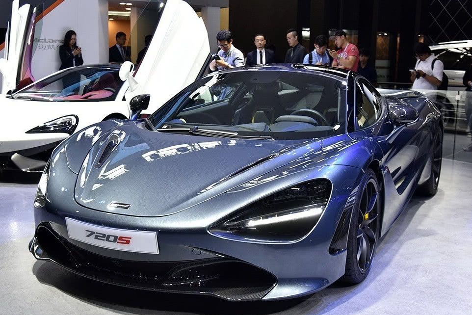 10月美國豪華品牌汽車銷量排名，奔馳排名第一，奧迪排名第四