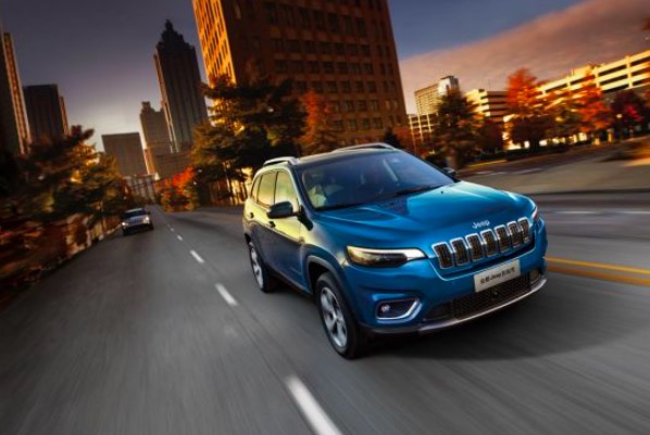 2.0T+9AT 全新Jeep自由光廣州車(chē)展上市