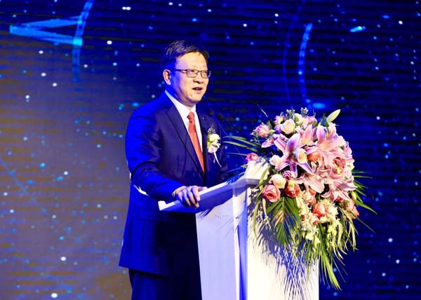 上汽紅巖2019年?duì)I銷商務(wù)年會(huì)在博鰲隆重舉行