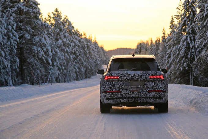 全新奧迪Q7曝光，3.0T+8AT動力，內(nèi)飾向A8L看齊，要漲價了！