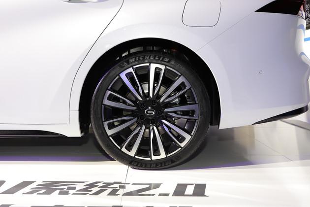 可高度定制化 廣汽新能源AION S內(nèi)飾首次曝光