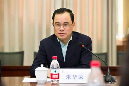 長安汽車，兩會汽車,朱華榮兩會