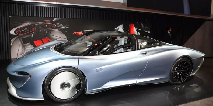 日內(nèi)瓦車展上傳統(tǒng)燃油和純電的較量才剛剛開始 