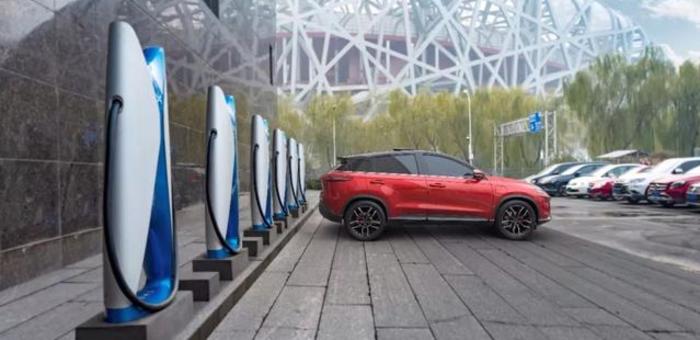 后補貼時代 汽車生活將經(jīng)歷從加油到加電的轉(zhuǎn)變
