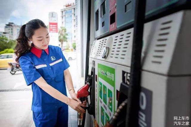 到底是加滿還是加200 方法不正確等于毀車