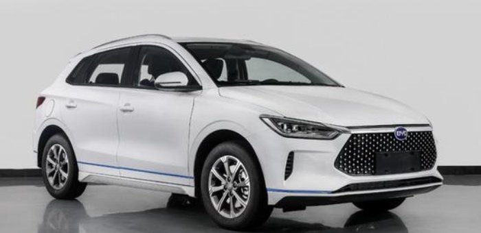續(xù)航超360km 比亞迪e2定位兩廂純電動(dòng)轎車