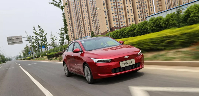 試駕幾何A 面面俱到的純電車里的理科生