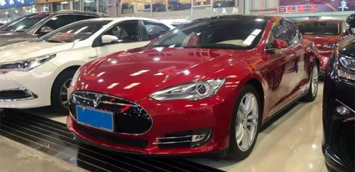 二手電動車貶值率高 這個鍋應(yīng)該誰來背？