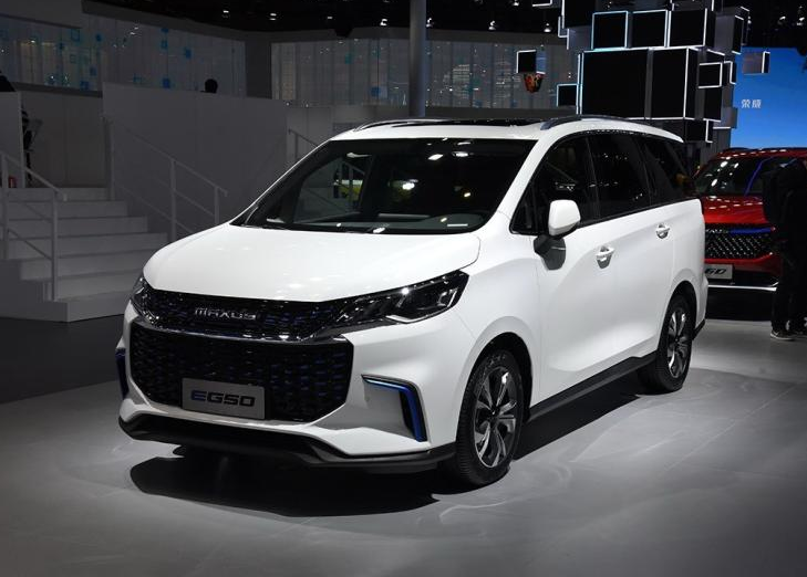 上汽大通EG50價格公布 補貼后售價16.98萬起