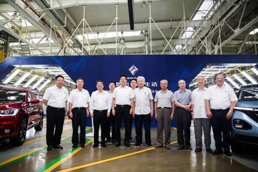 產(chǎn)銷量創(chuàng)紀(jì)錄 上汽通用五菱2025萬輛整車下線