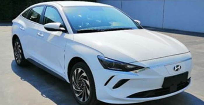 電動版現(xiàn)代菲斯塔信息曝光 續(xù)航里程490km