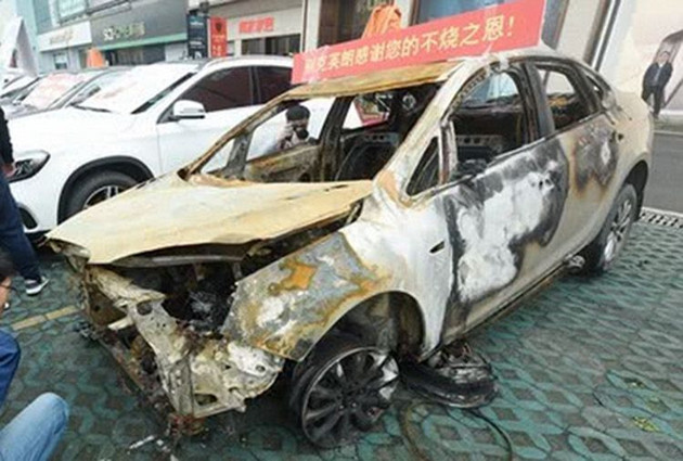 多地突發(fā)汽車自燃事件 車主如何機智應(yīng)對